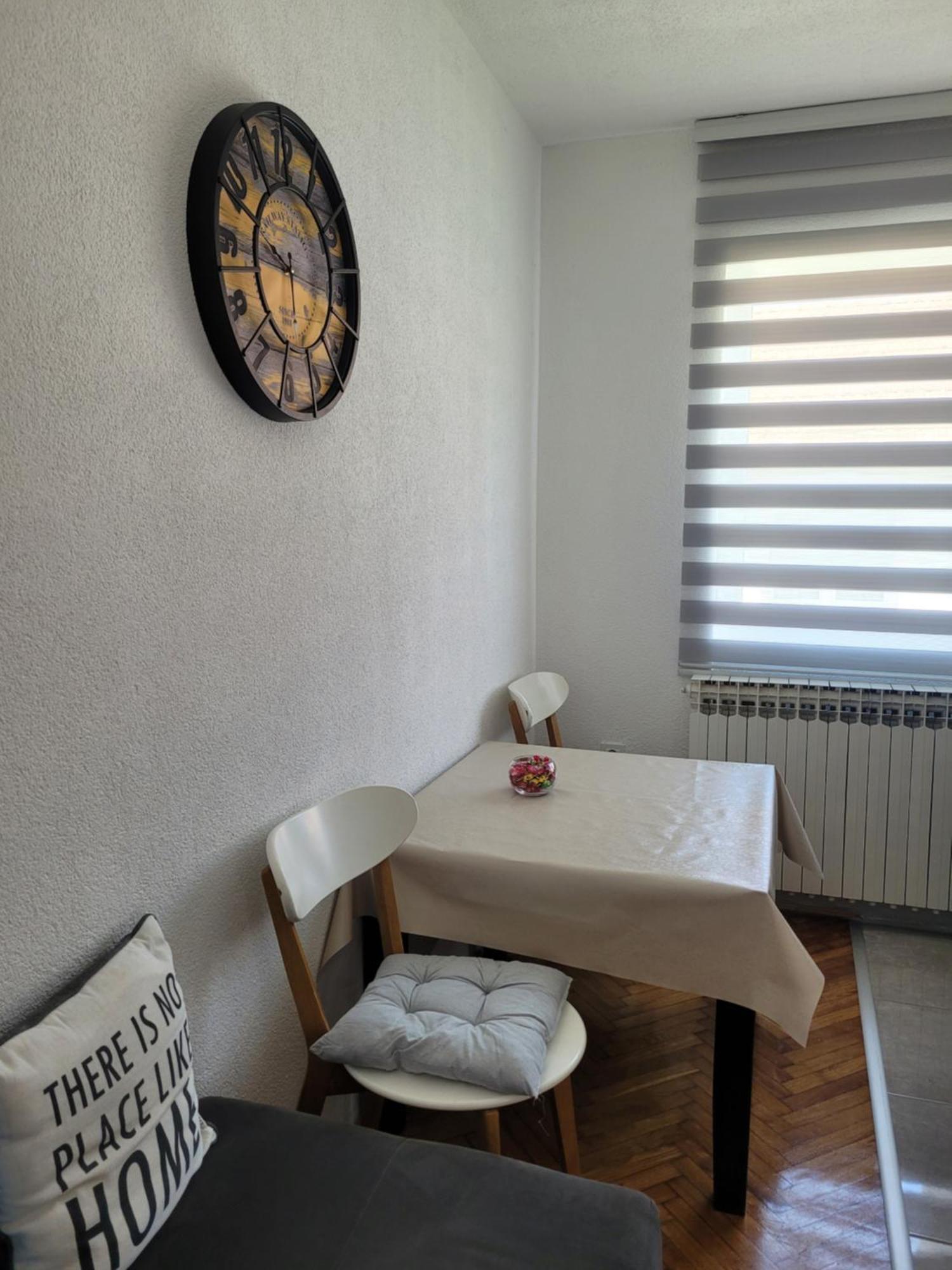 Apartmani Elegance Tuzla Exterior foto