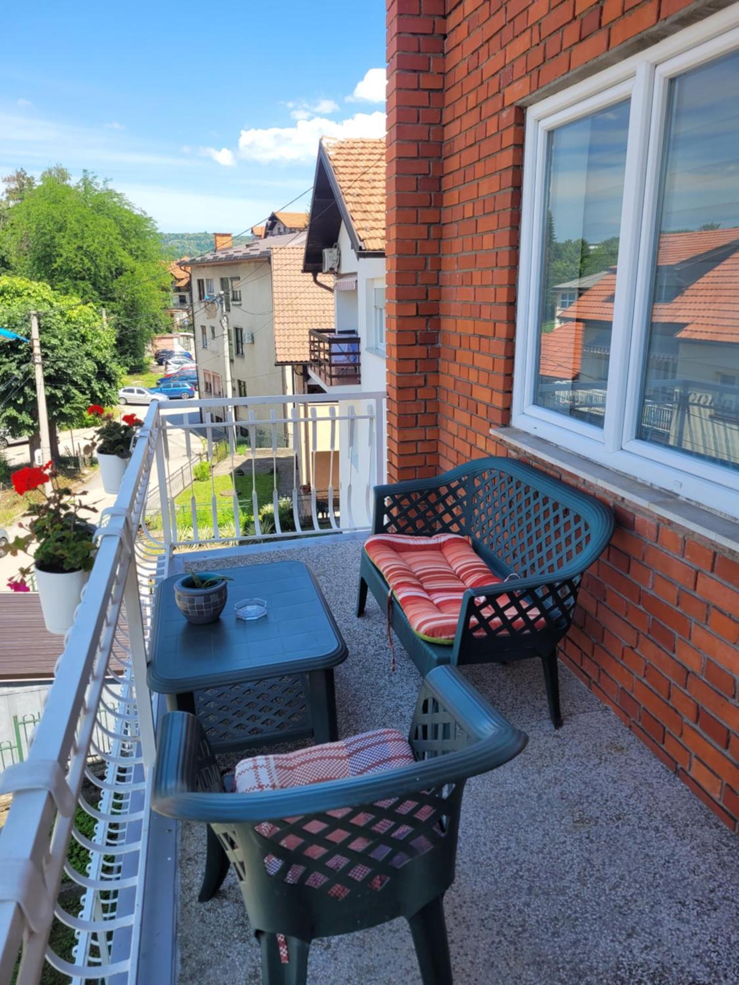 Apartmani Elegance Tuzla Exterior foto