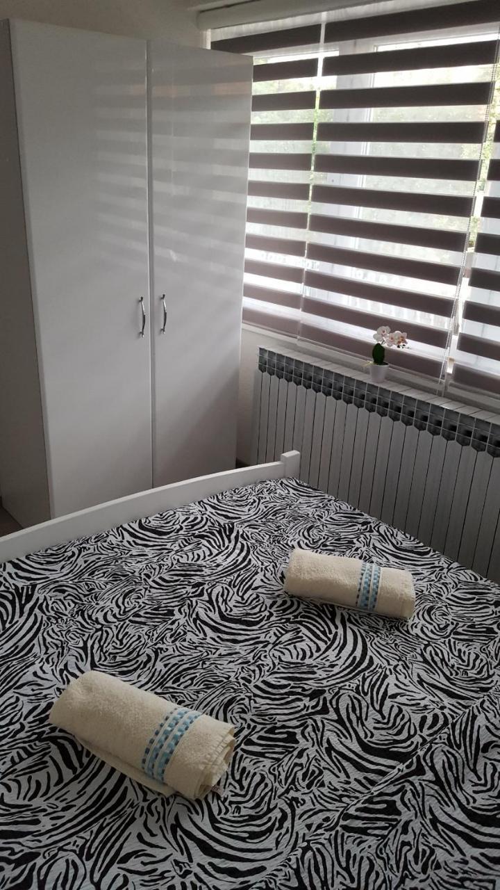Apartmani Elegance Tuzla Exterior foto